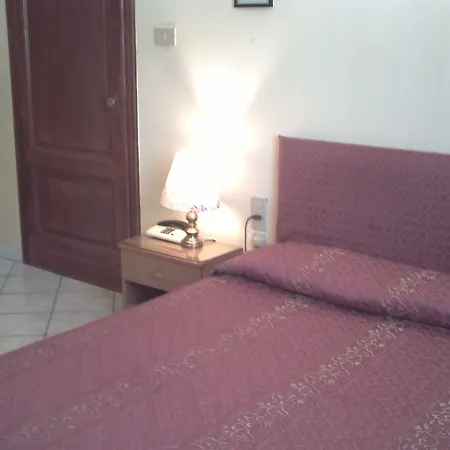Bijou Roof Terrace Hotel 3*