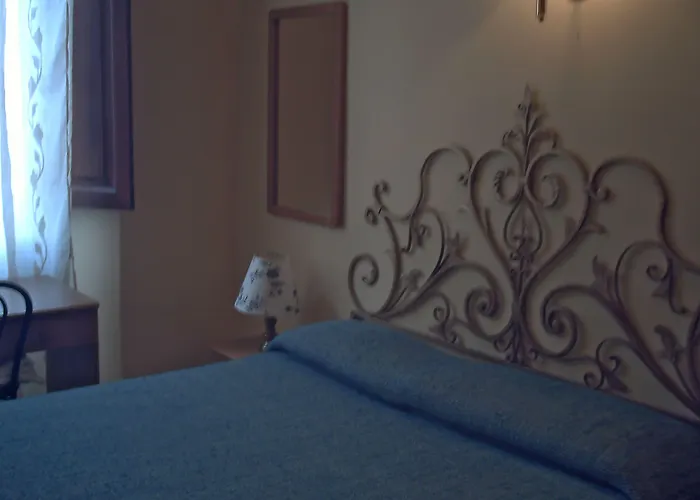 Hotel Bijou Roof Terrace